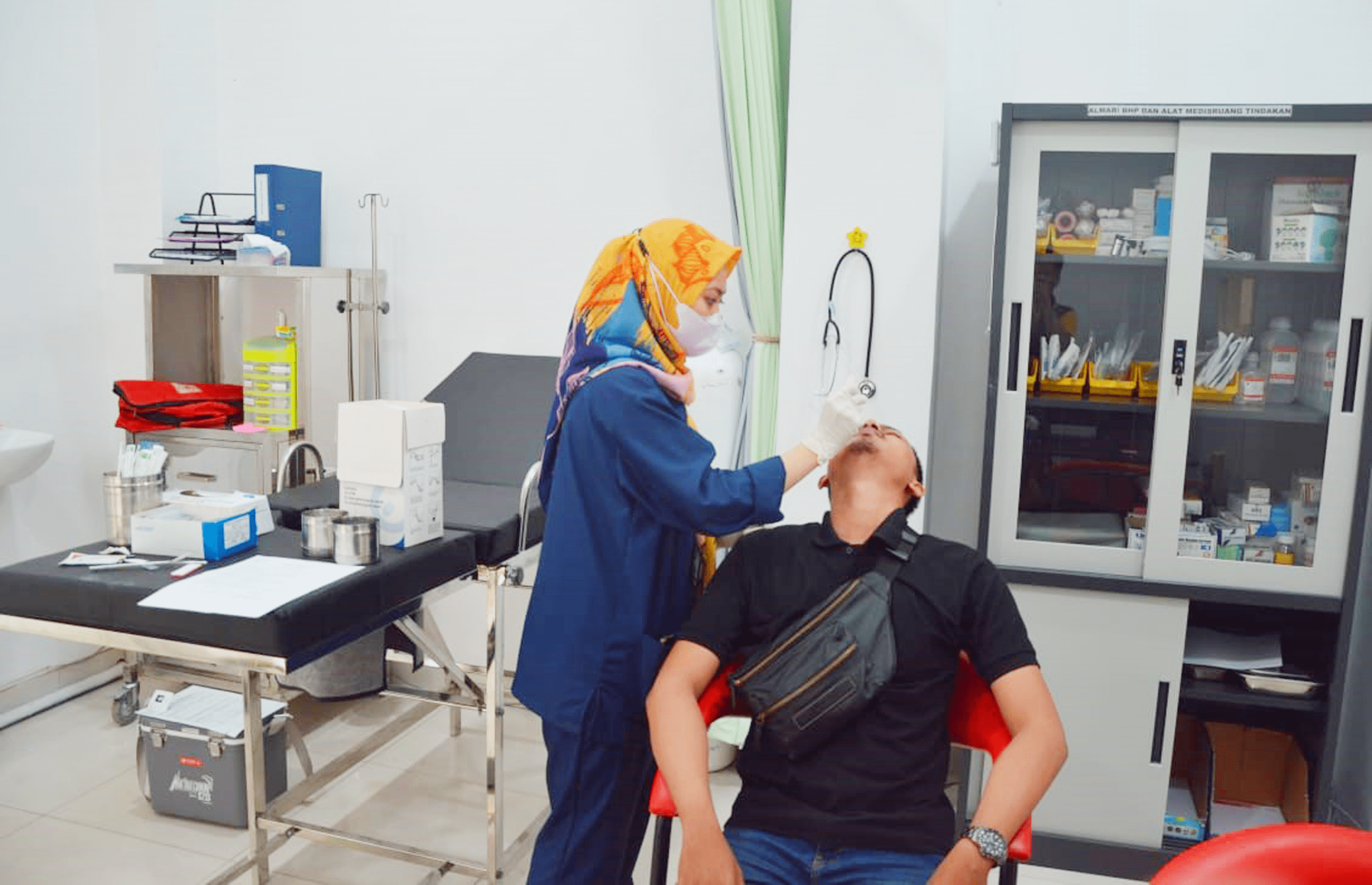 klinik PMI Kabupaten Lombok Tengah KSR PMR donor darah vaksin red cross Indonesia by WINSONMEDIA jasaweblombok.com baliwebservices.com